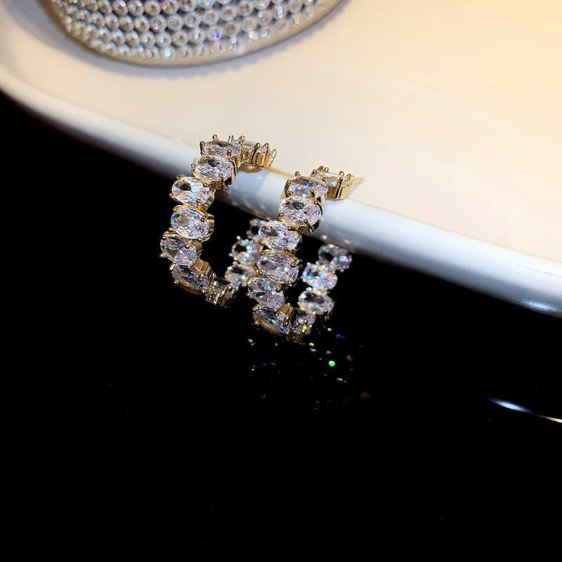Wholesale Silver Pin C Shape Diamond Alloy Earrings